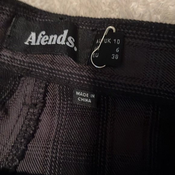 Afends - Picture 2 of 3